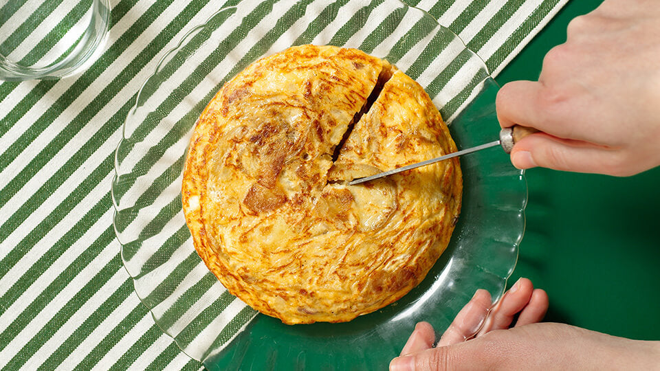 TORTILLA WITH CECINA AND GOATS' CHEESE