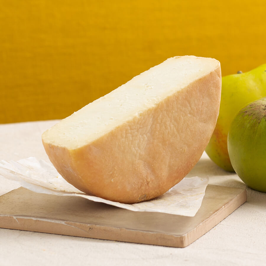 Lambda washed ring cheese- half