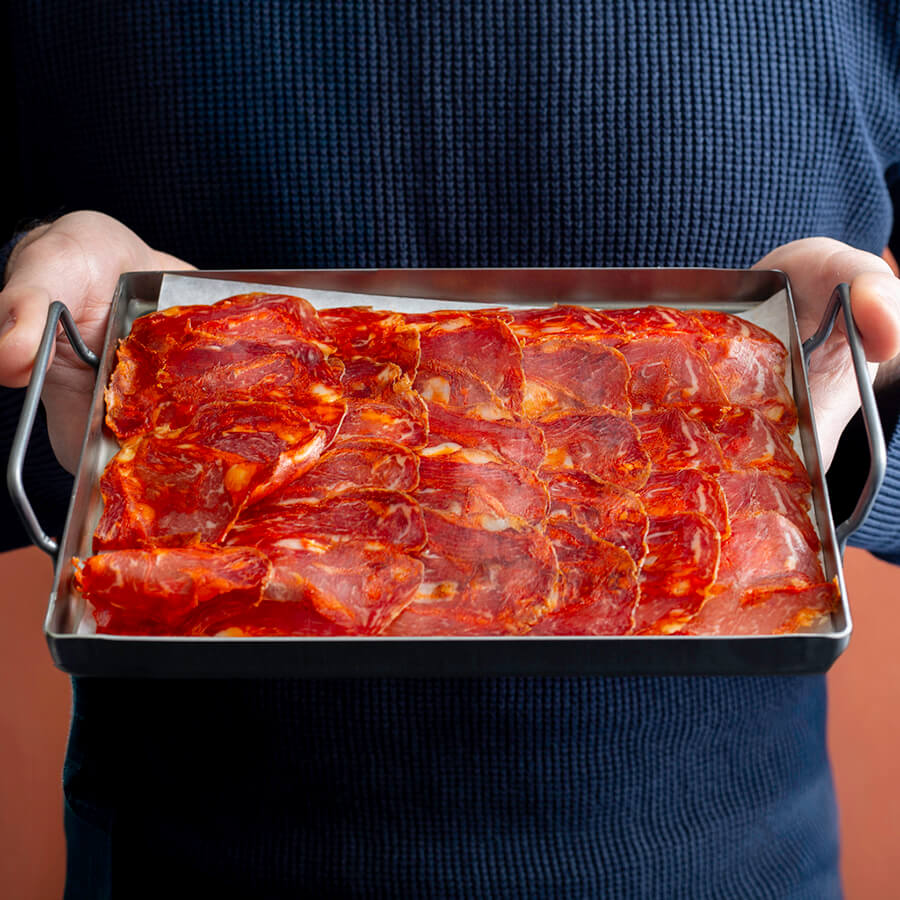 Senorio acorn-fed morcon cut on a tray