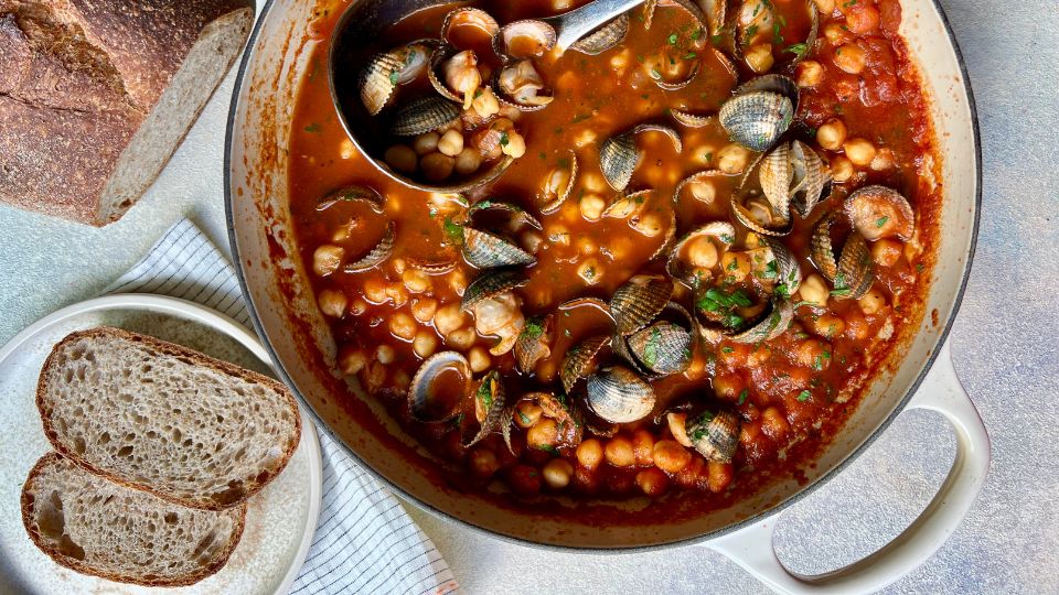 CHICKPEA AND SHELLFISH STEW