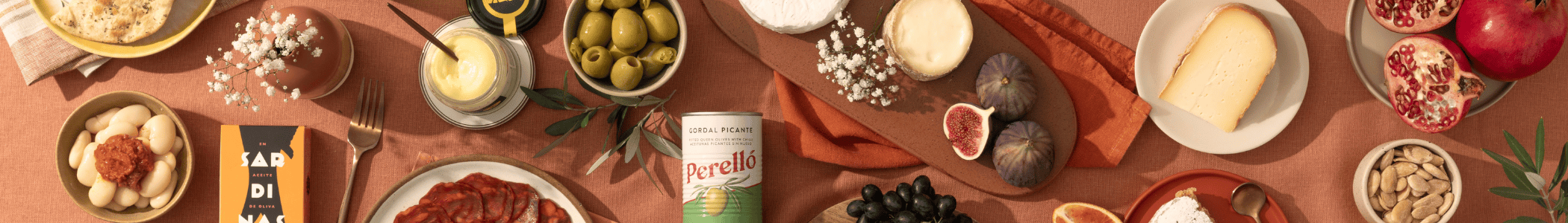 shelves with brindisa products in black and white 