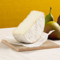 CH32702-PiMould-RipenedRawSheep_sMilkCheese_700ghalf