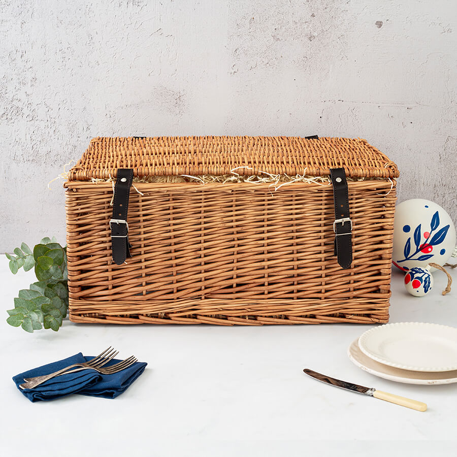 the wicker basket 